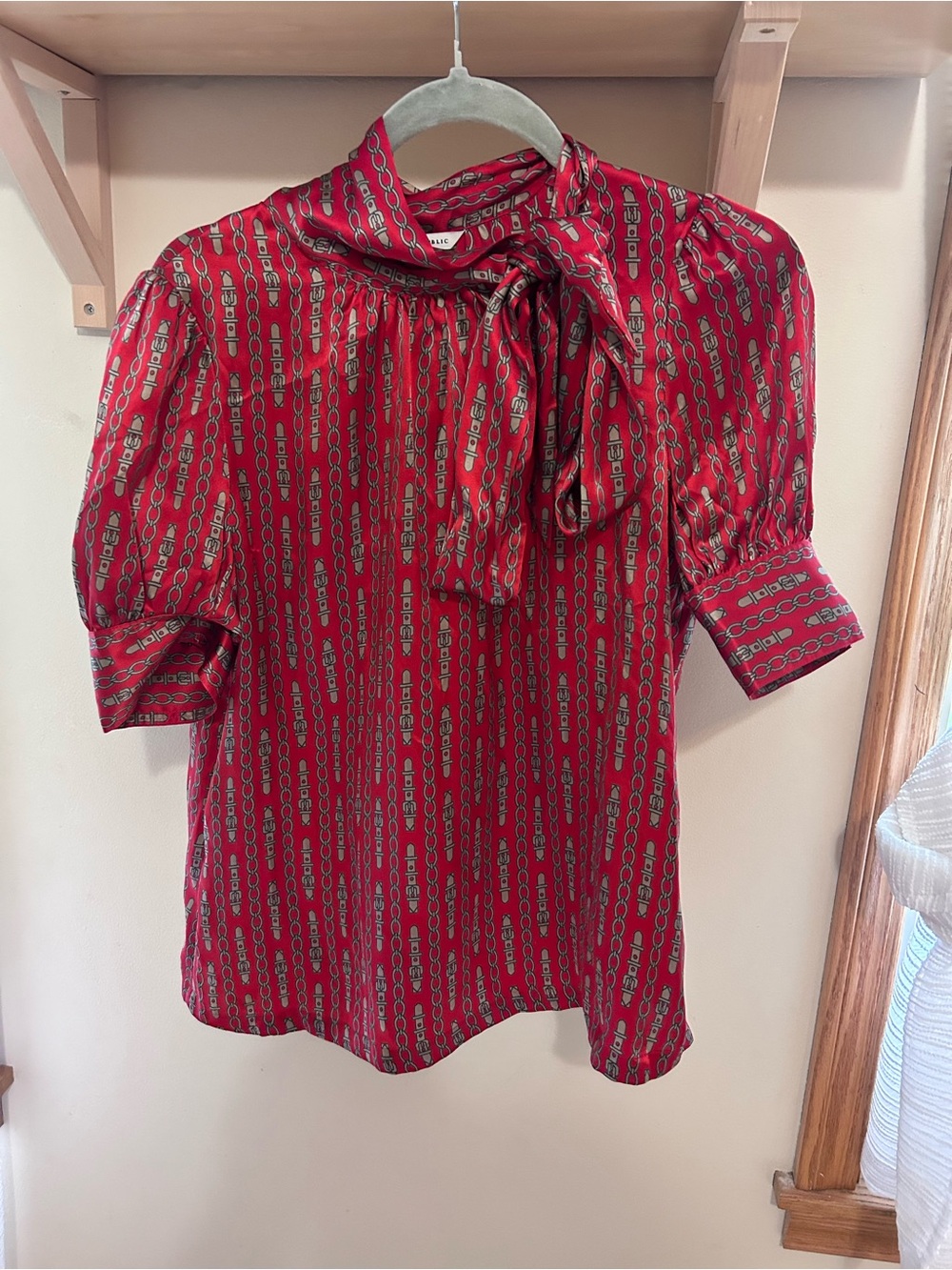 Banana Republic Vintage Red Chain-Print Tie-Neck Blouse